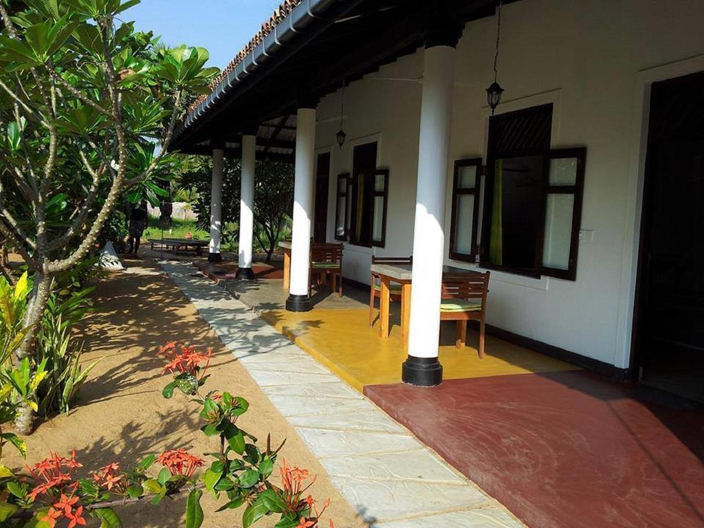 The Danish Villa Resort Baía de Arugam Exterior foto