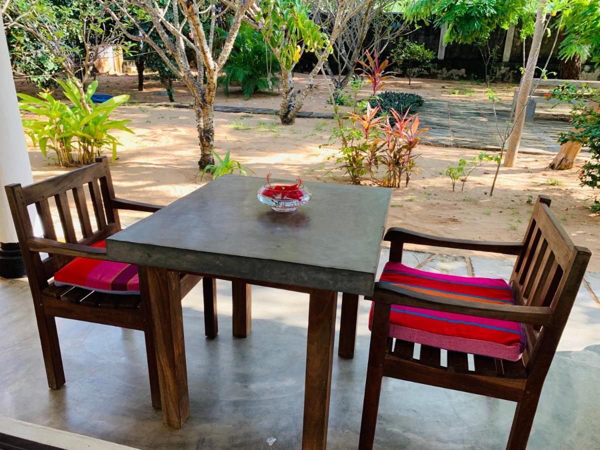 The Danish Villa Resort Baía de Arugam Exterior foto
