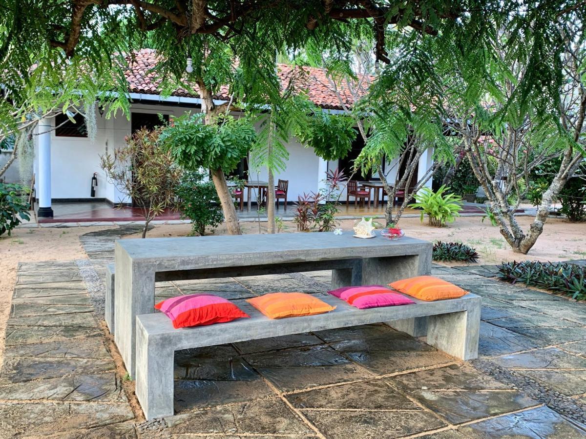 The Danish Villa Resort Baía de Arugam Exterior foto